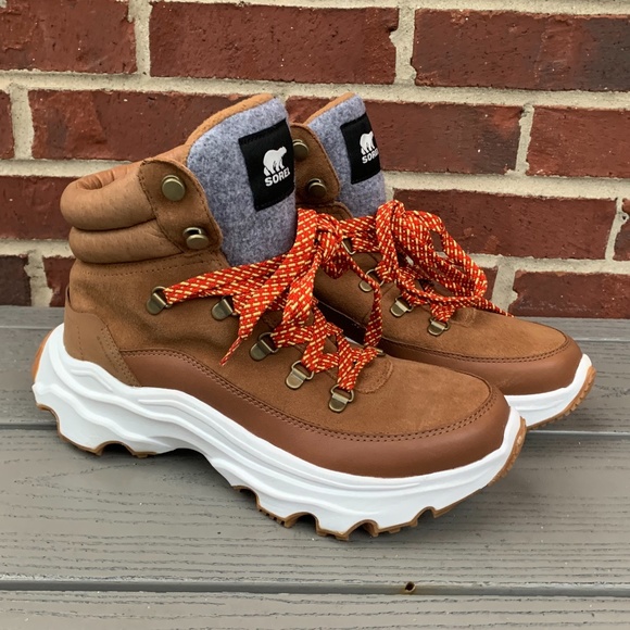 Sorel Kinetic Breakthru Conquest Waterproof Boots - Picture 3 of 13